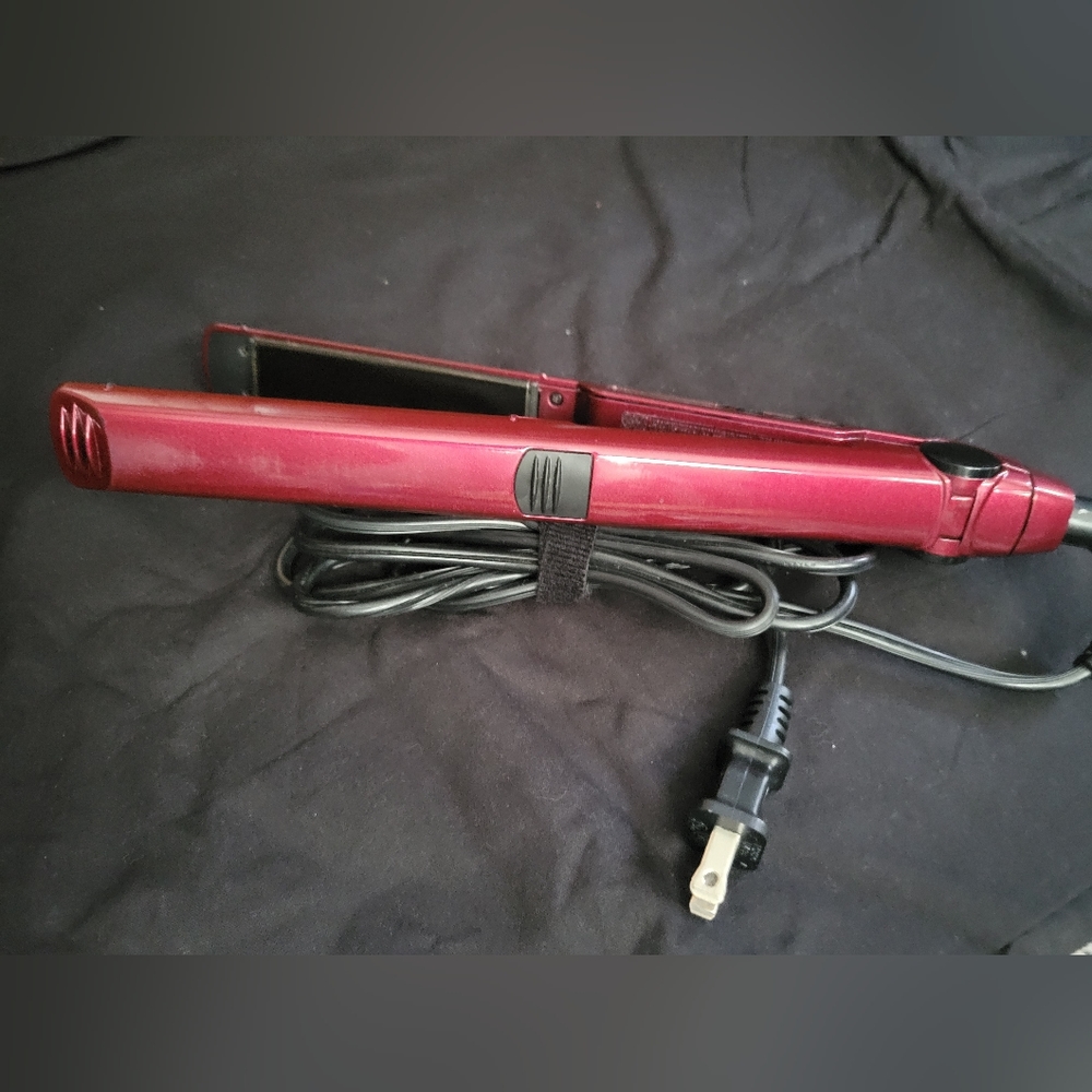 Used Conair Infiniti Pro 1 inch Tourmaline Ceramic Flat Iron Hair Straightener - Picture 7 of 15